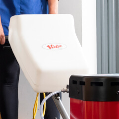 Easy Cleaning Fluid Application